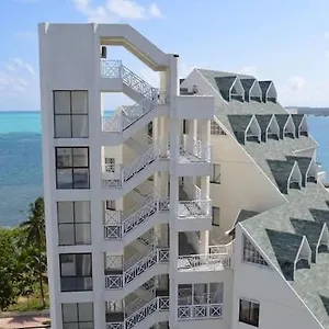 Apartamento Luxe A Pasos De La Playa -top Location-, San Andrés